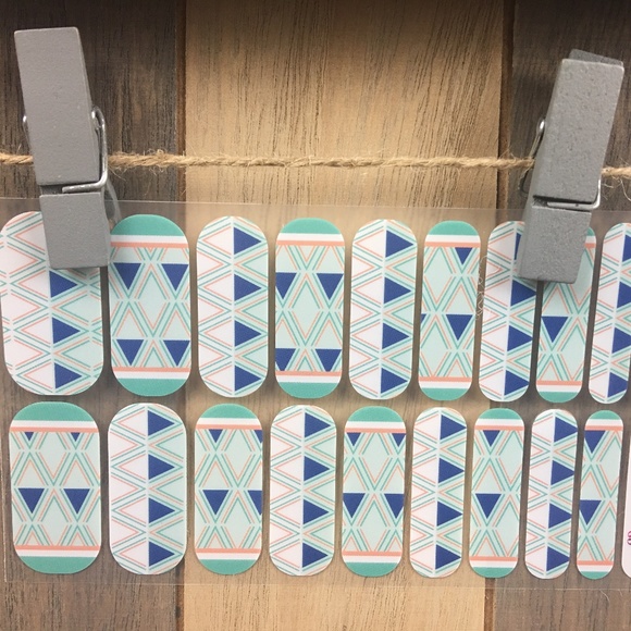 Jamberry Other - Jamberry Sail Away Nail Wraps